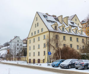 Dom Profesorów na ul. Brzozowej w Warszawie