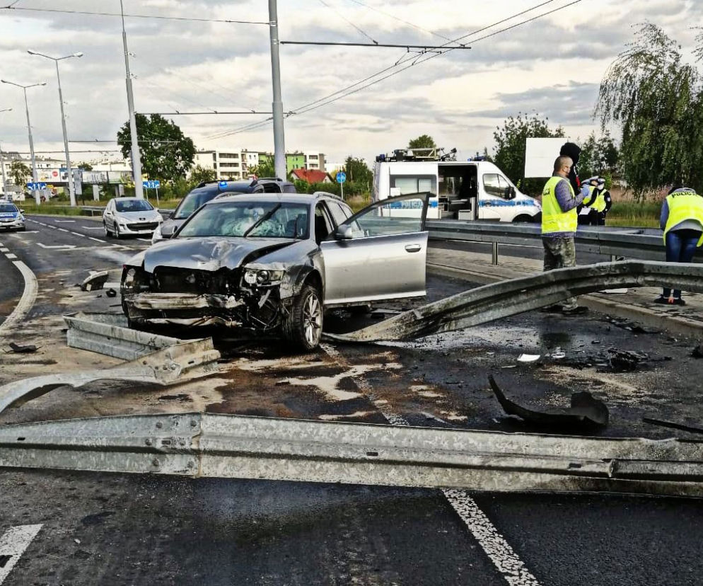 Policyjny pościg za Audi. Uciekinierzy wieźli 3 kg marihuany