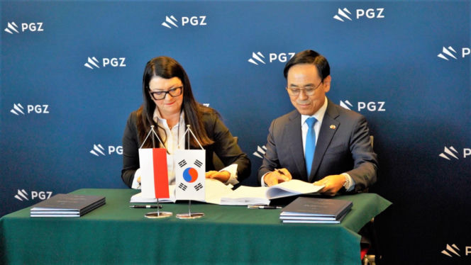 4 umowy wykonawcze Bumar-Łabędy