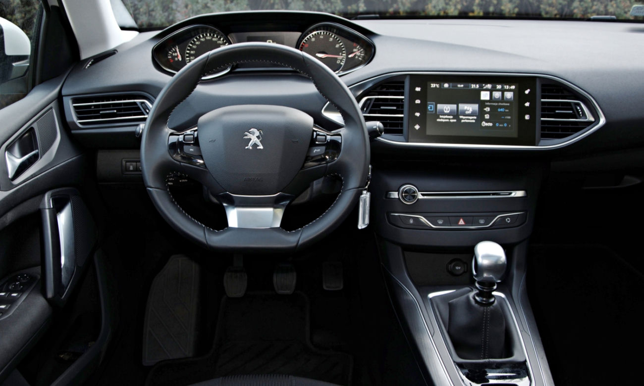 Honda Civic Tourer vs. Peugeot 308 SW