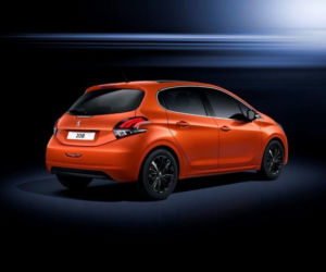 Peugeot 208 lifting 2015 