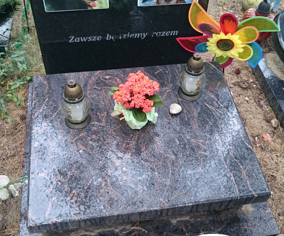 KOTULANKA ZAPOMNIAŁA O SWOIM PUPILU.