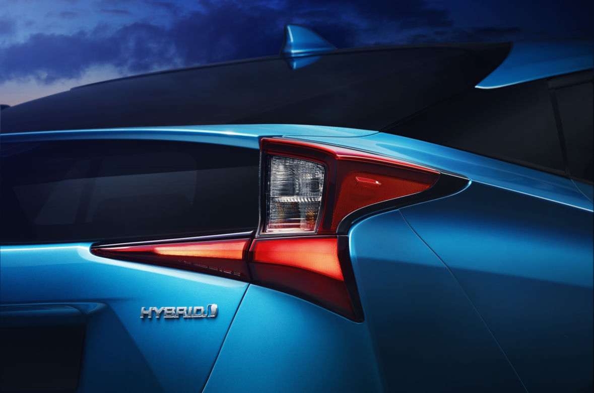 Toyota Prius AWD-i
