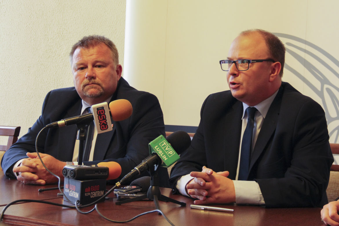 24 miliony złotych wydadzą na naprawę dziur w jezdniach