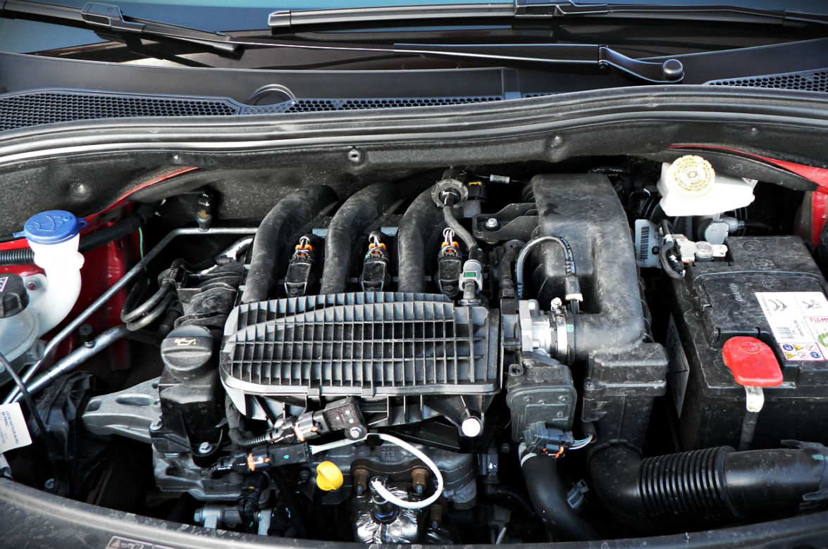 Peugeot 208 1.2 VTi 