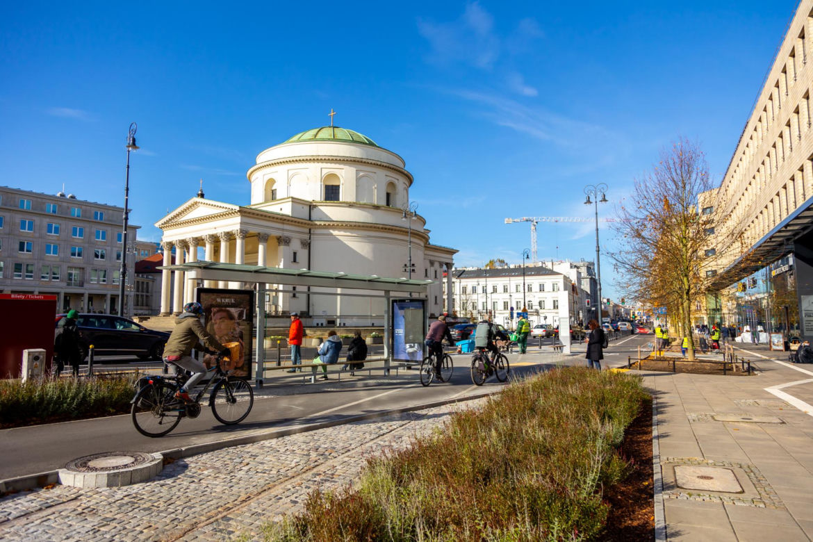 Zmodernizowany Plac Trzech Krzyży