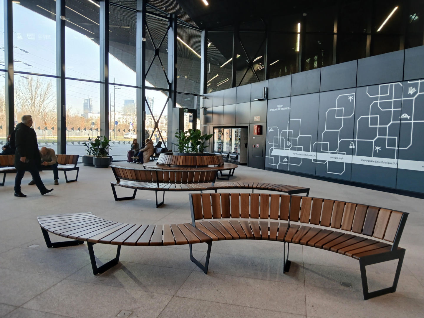 Dworzec kolejowy Warszawa Zachodnia po otwarciu