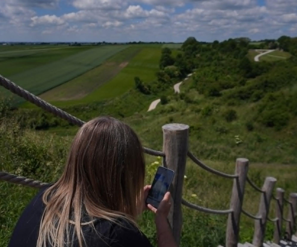 To najpiękniejszy punkt widokowy w Świętokrzyskiem. Przed wiekami znajdowała się tu potężna osada Słowian