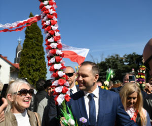 Karol Nawrocki pokazał się z patriotyczną palemką w zaskakującym miejscu! Była ogromna!