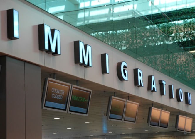 Imigracja. Wujek Obamy walczy z deportacją
