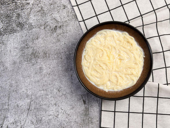 Znalazłam stary przepis z PRL-u na zdrowe śniadanie. Ten posiłek jest pełen białka i energii 