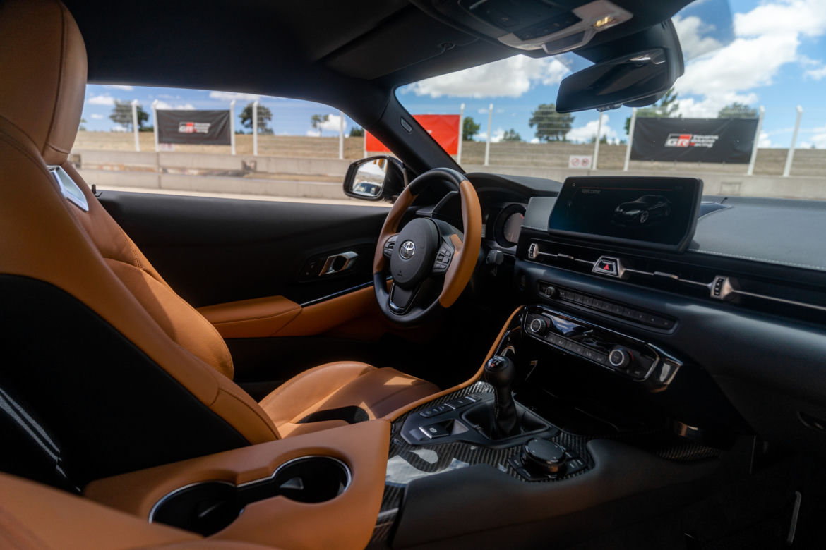 Toyota GR Supra 3.0 Twin-Scroll Turbo 6M/T