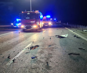 Dopiero co wzięli ślub. Zginęli na autostradzie pod kołami ciężarówki