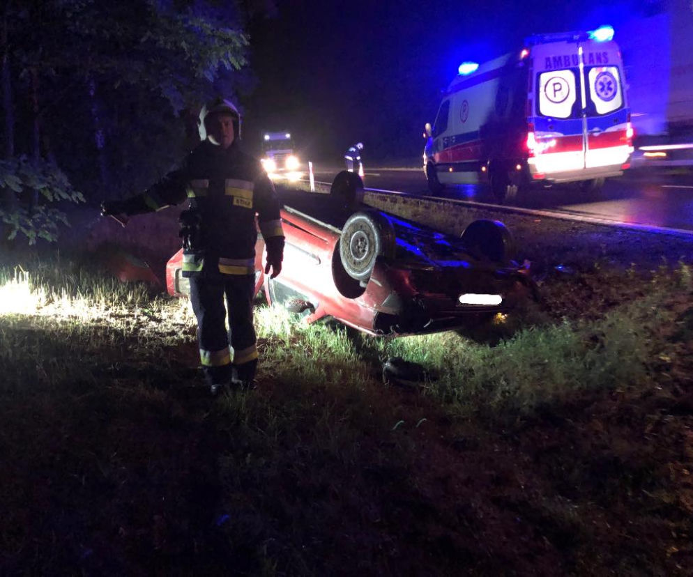 Kolejny wypadek na DK 10! W Przyłubiu dachowała osobówka! [ZDJĘCIA] 