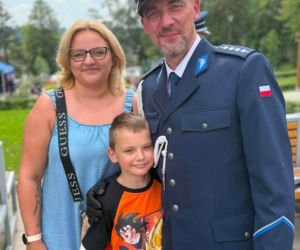 Święto Policji w Starachowicach. Uroczyste awanse, rodzinny piknik i podziękowania