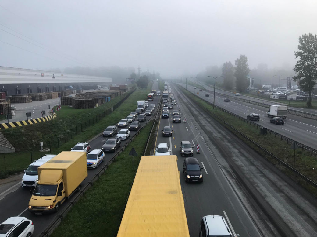 Trasa DK 86 Sosnowiec - Katowice stoi w korku kolejny dzień