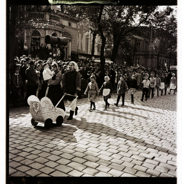 Winobranie w Zielonej Górze w latach 1963-1973. Oto jak bawiono się podczas największego Święta Wina w Polsce