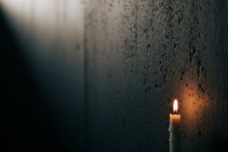 Śmierć strażaczki z OSP Złotokłos. Co kryje się za tą nagłą tragedią po porodzie?