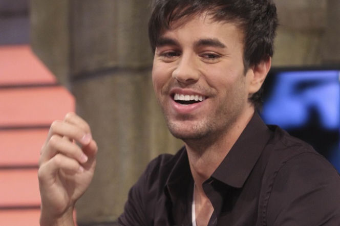 Enrique Iglesias w duecie ze zwycięzcą X Factora. Wiemy, co zaśpiewają! [AUDIO]