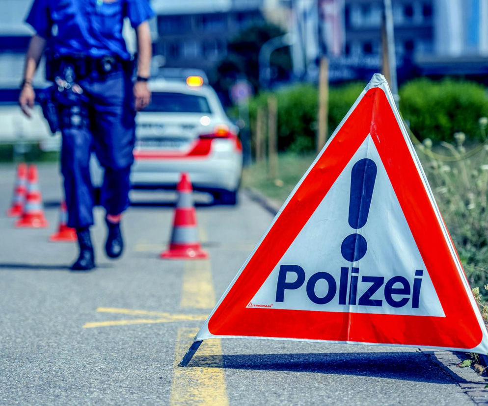 Jedziesz do Niemiec? Policjanci karzą za robienie zdjęć wypadkom. Niemiecki policjant: Chcesz zobaczyć zabitego człowieka?