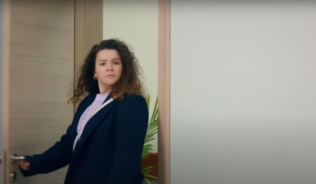 Porywacz Ragip znów zasadzi się na Zeynep. Czy Melis ostrzeże rywalkę?