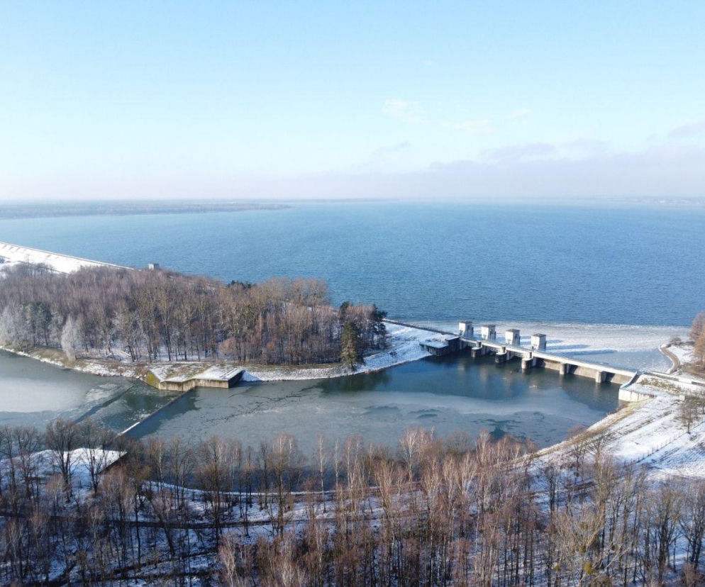 Najpiękniejsze miejsca na spacer zimą w Śląskiem. Mróz zmalował tam przepiękny krajobraz