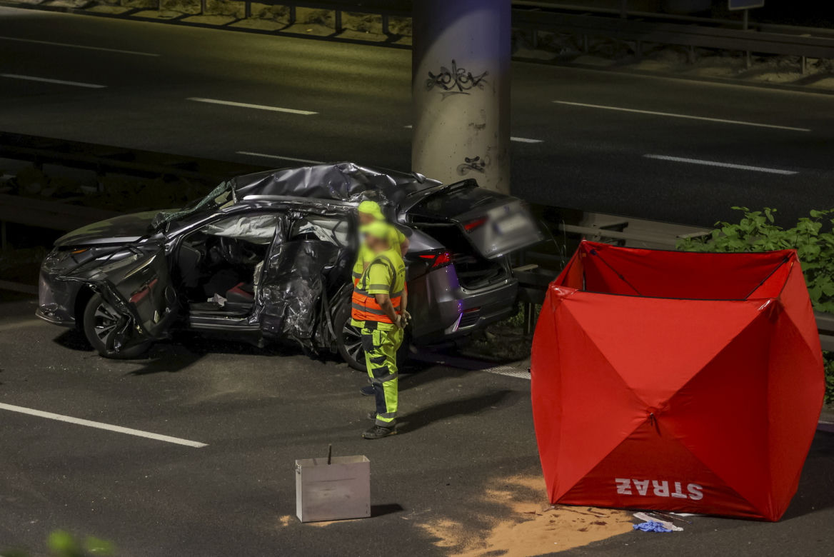 Katowice. Śmiertelny wypadek na autostradzie A4. Potworna kraksa z ciężarówką