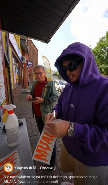 Książulo zjadł kultowe buły ze Sławna. "Spontaniczne mega muala"