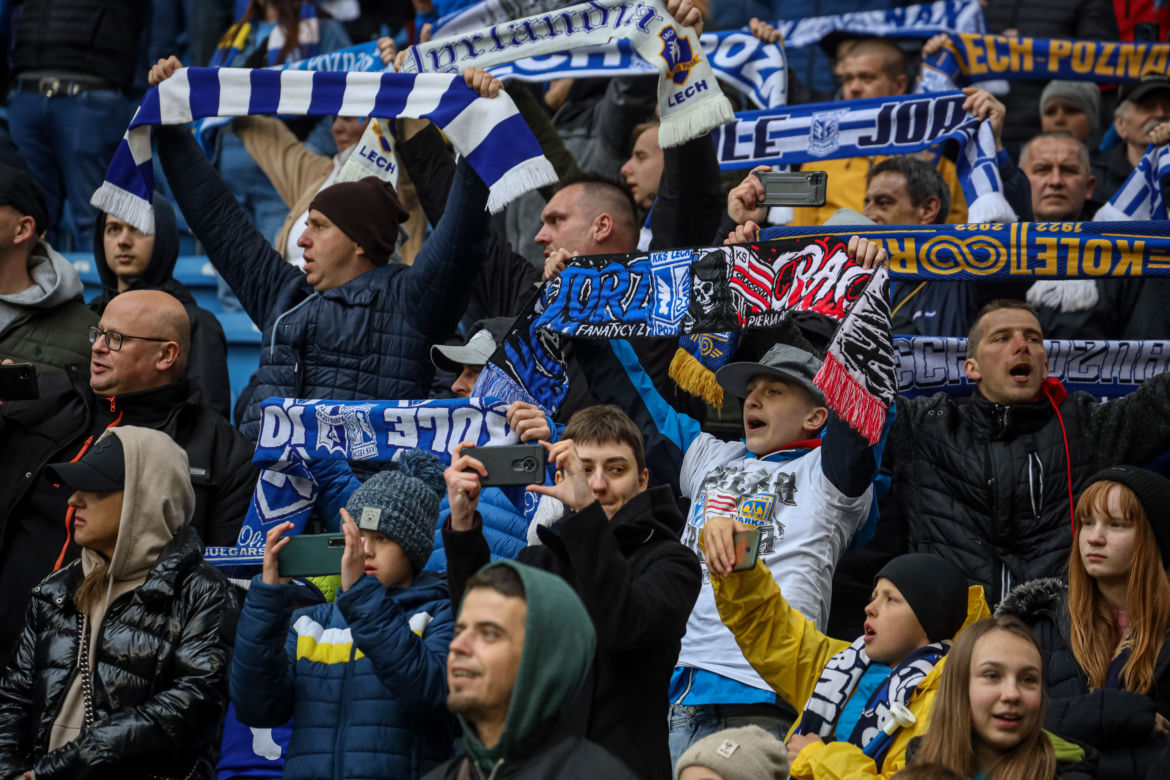 Lech Poznań - Cracovia. Tak bawili się kibice przy Bułgarskiej