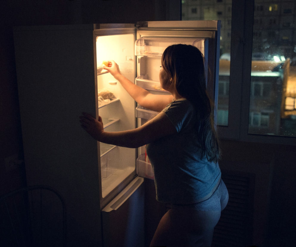 Napady żarłoczności. Po czym poznać że to kompulsywne objadanie się?