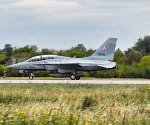 Cisi bohaterowie głośnych umów. Wojsko Polskie odbiera amunicję dla FA-50 i drony Wizjer