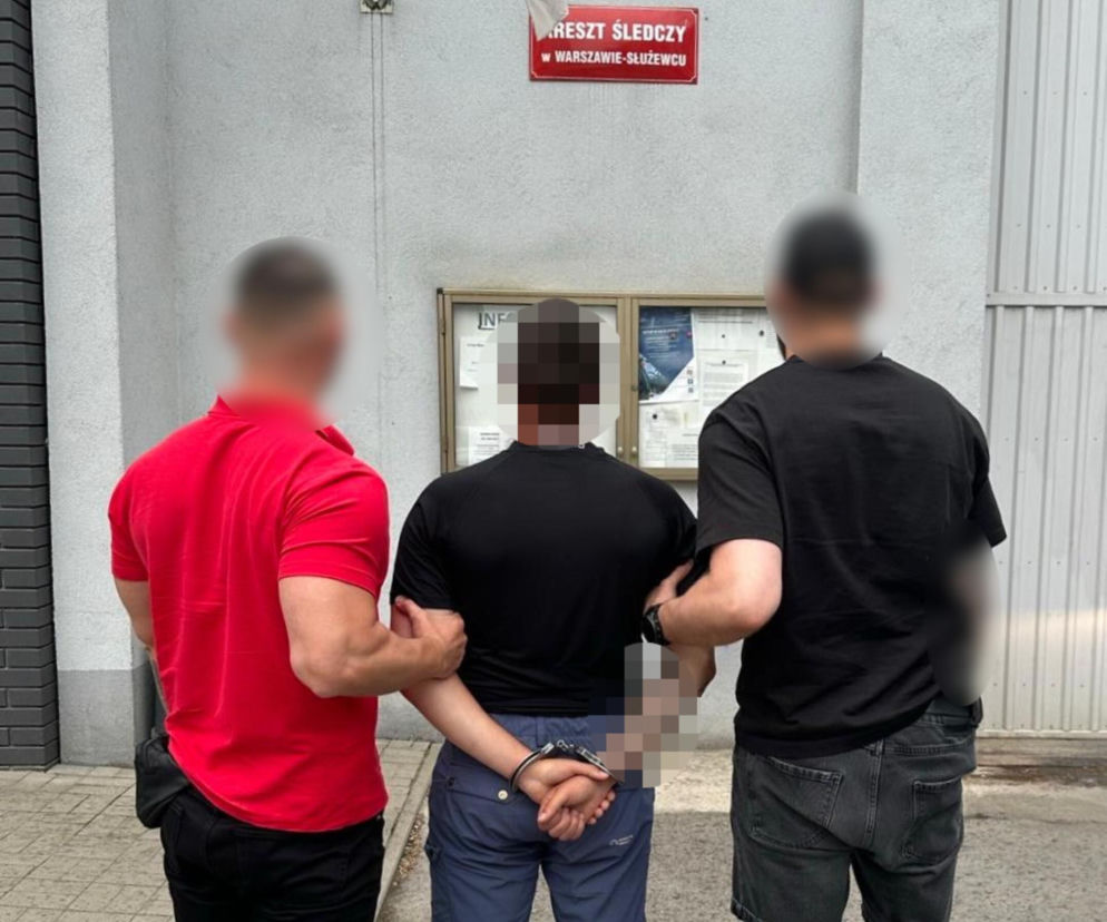 25-latek zatrzymany w Warszawie. Wypłacał gotówkę z oszustw metodą na BLIK