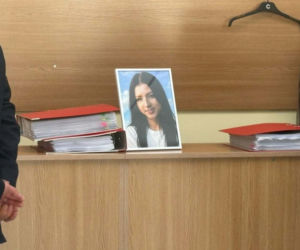 Rozpoczyna się proces w sprawie zabójstwa Mai z Mławy. Rodzice ze łzami w oczach czekają na sprawiedliwość