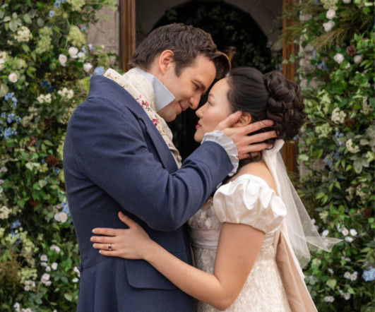 Bridgertonowie w ogniu krytyki po 4. sezonie. Jeden ruch Netflixa pogrążył produkcję