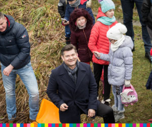 Białystok. Zenek Martyniuk rozdawał dzieciom prezenty
