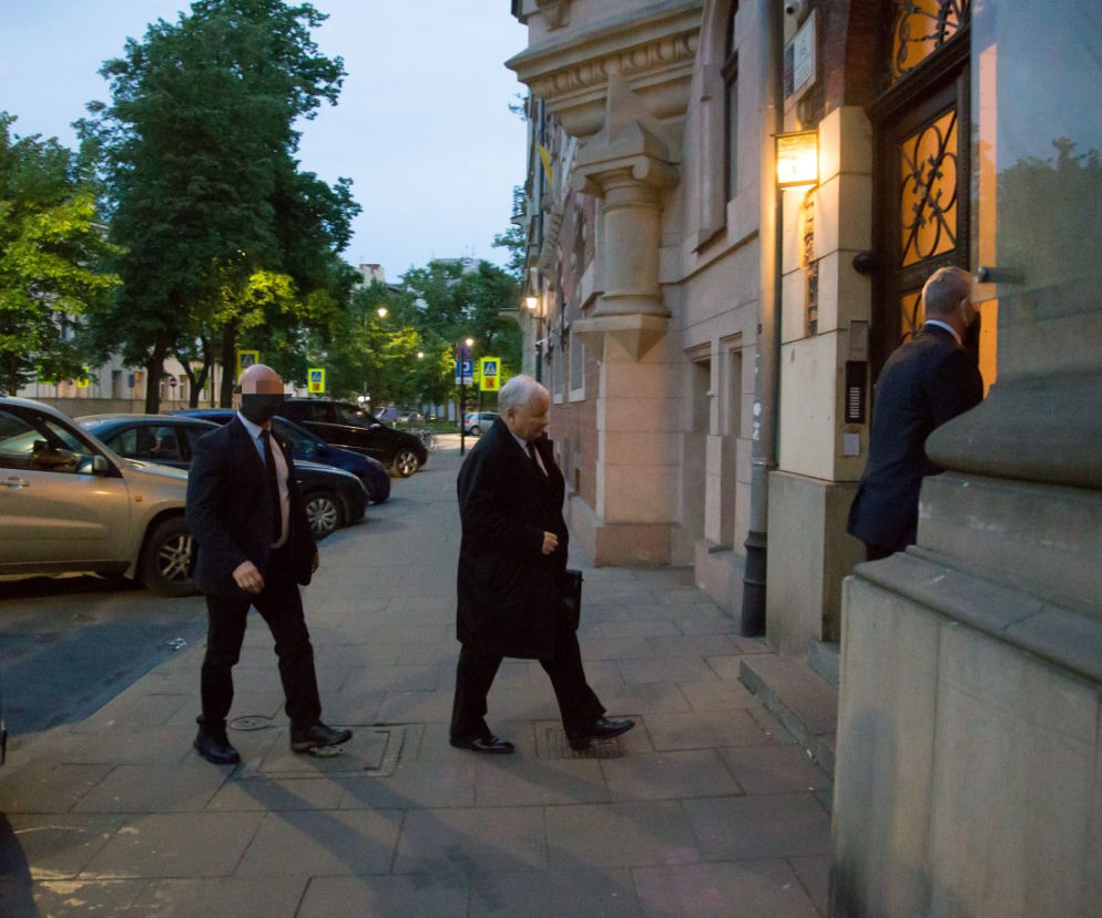 Kaczyński w Krakowie odwiedził grób brata
