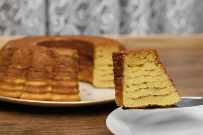 Sękacz wielkanocny domowy. Uproszczony – efekt warstw bez specjalnego sprzętu