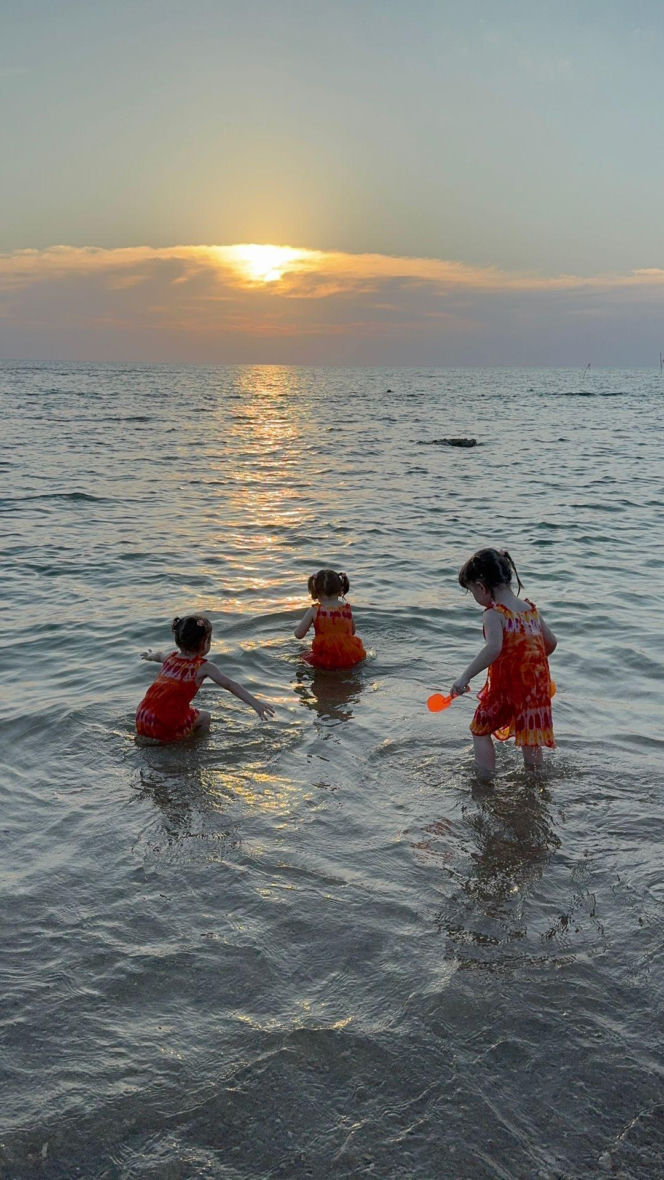 Tak żyje rodzina pięcioraczków w Tajlandii