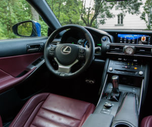 Lexus IS300h F SPORT