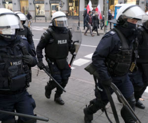 Policjanci zabezpieczali Marsz Niepodległości