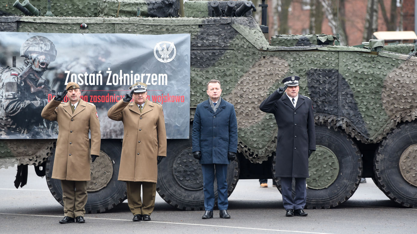 Olsztyn. Ponad 400 żołnierzy złożyło przysięgę. W uroczystości wziął udział szef MON [ZDJĘCIA]
