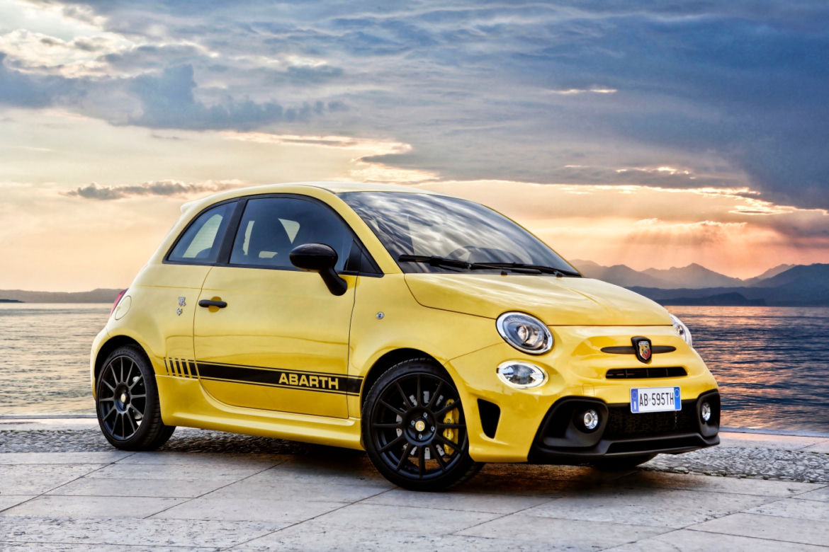 2016 Abarth 595 Competizione