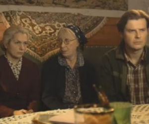 ANNA GERMAN odc. 6. Babcia Anny German - Anna Friezen (Jekatierina Wasiljewa), Irma German (Maria Poroszyna), Zbigniew Tucholski (Szymon Sędrowski)