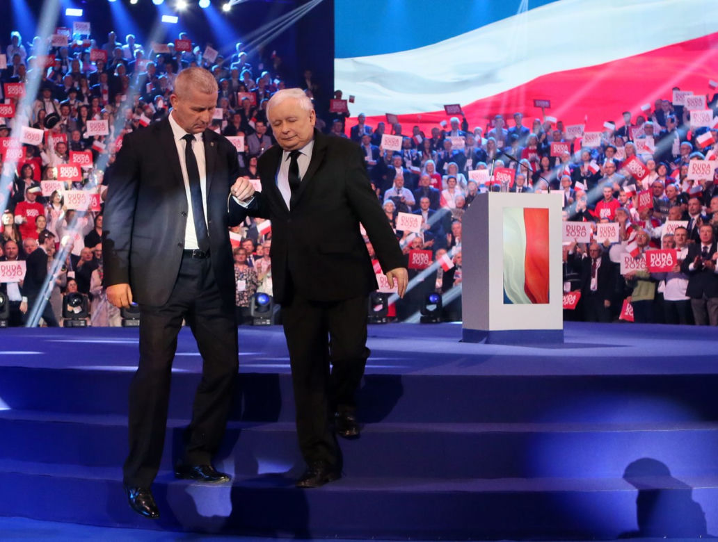 Konwencja Dudy od kuchni. Problemy z chodzeniem Kaczyńskiego
