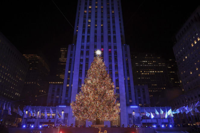 Legendarna choinka w Rockefeller Center już świeci
