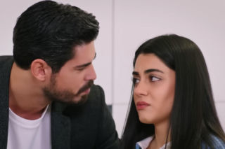 Panna młoda, odcinki 47-52. Cihan zażąda od Hancer rozwodu! To przez nagranie, na którym zobaczy żonę z innym. Streszczenia odcinków od 16.03 do 21.03.2026