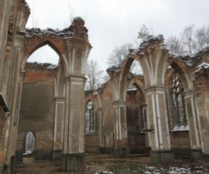 Tajemnicze ruiny kościoła św. Antoniego w Jałówce na Podlasiu [ZDJĘCIA]