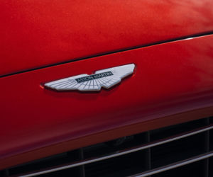 Aston Martin DBX (2020)