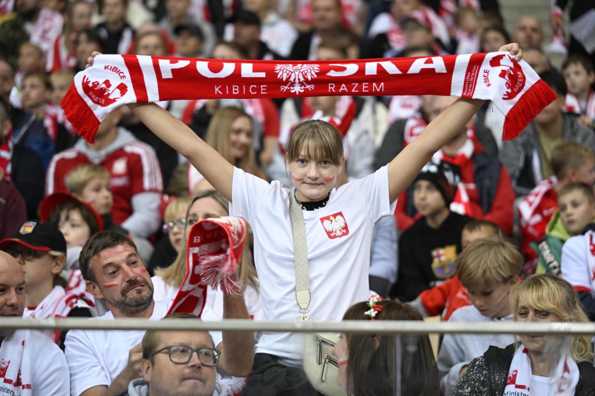 Kibice na meczu Polska - Rumunia. Znajdź się na zdjęciach z Narodowego!