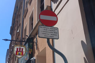 Zakazy i ograniczenia na toruńskiej starówce. Taksówkarze mają problem